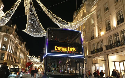 Golden Tours: London Christmas Lights Night Bus Tour