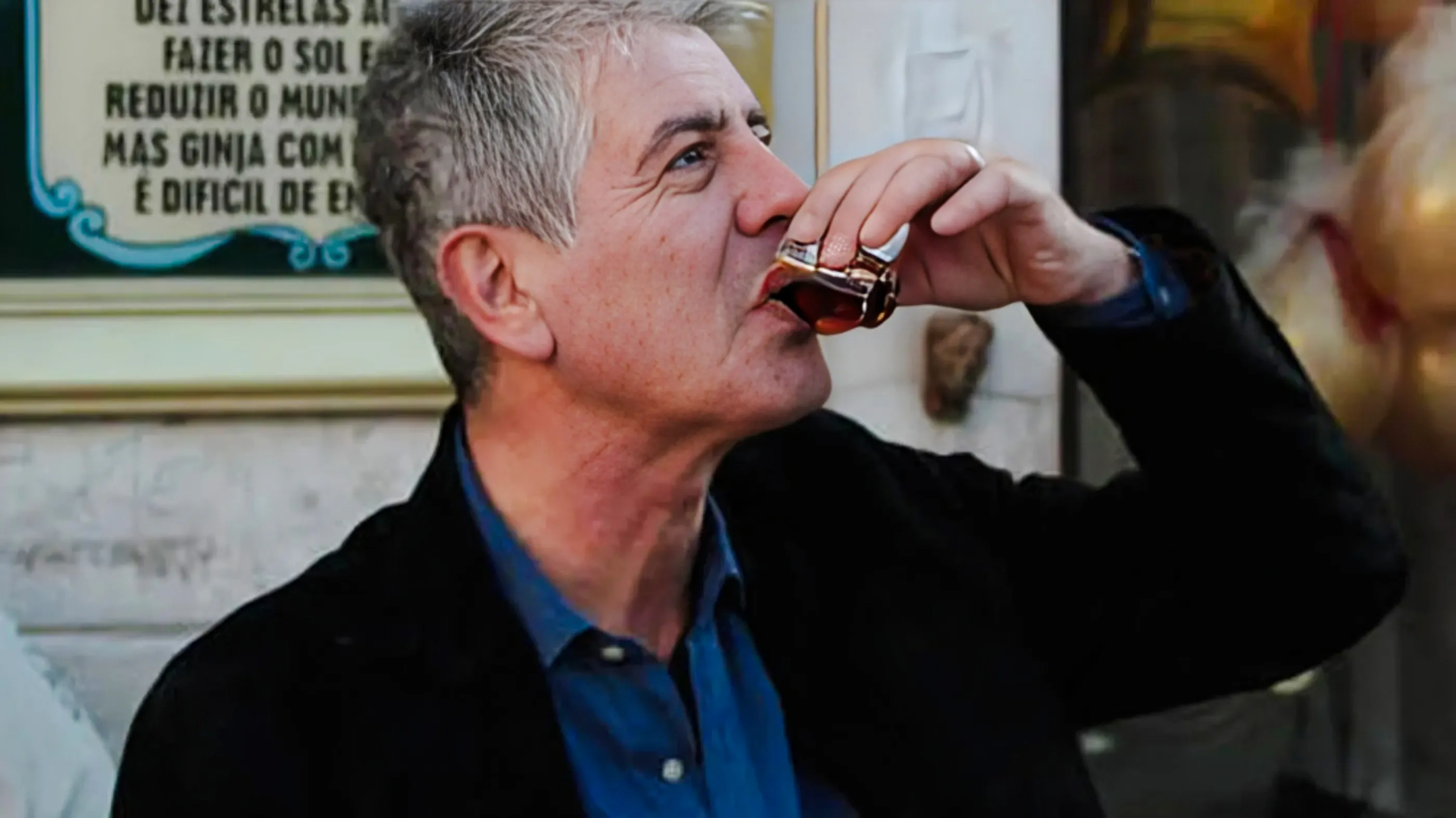 Lisbon: Food & Wine Walking Tour with 8 Tastings