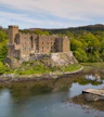 Castelo de Dunvegan OU as Colinas de Cuillin