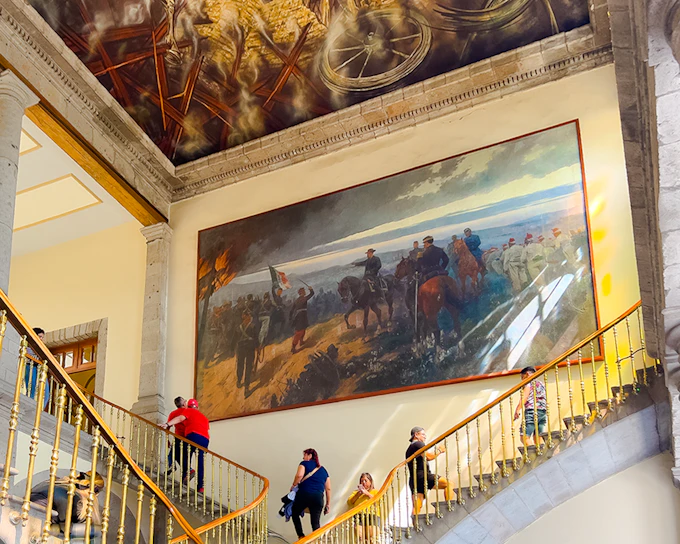 Anthropology Museum & Chapultepec Castle Guided Tour
