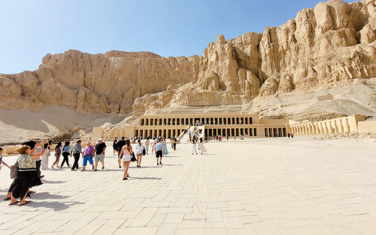 Luxor West Bank Private Tour with Egyptologist Guide: Valley of the Kings and Hatshepsut Temple