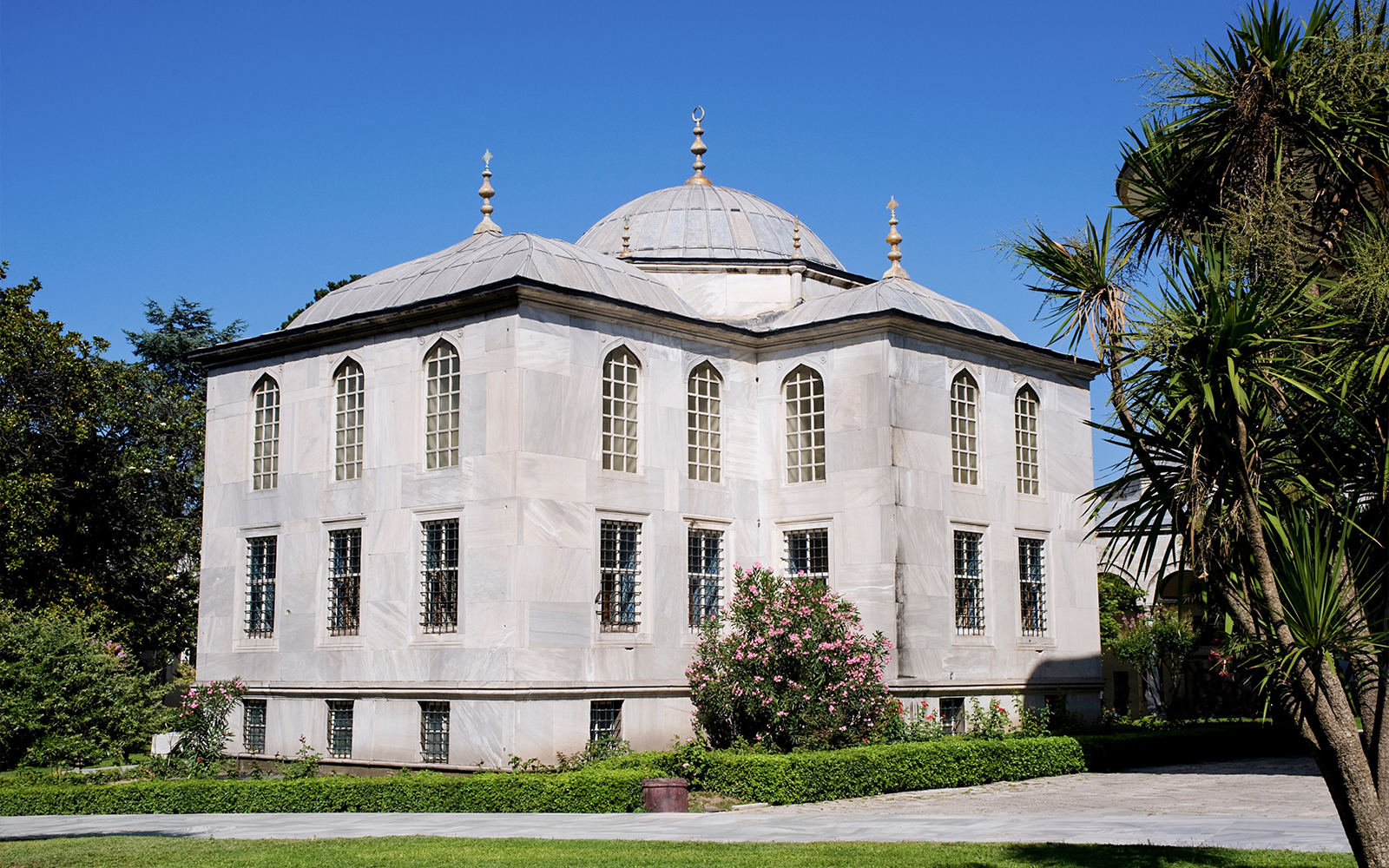 topkapi palace enderun library