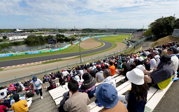 Spectators watching the Formula 1 Japanese Grand Prix at Suzuka Circuit.