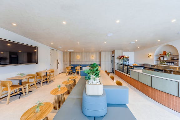 plaza premium lounge access at sydney international airport: t2, international arrivals-7