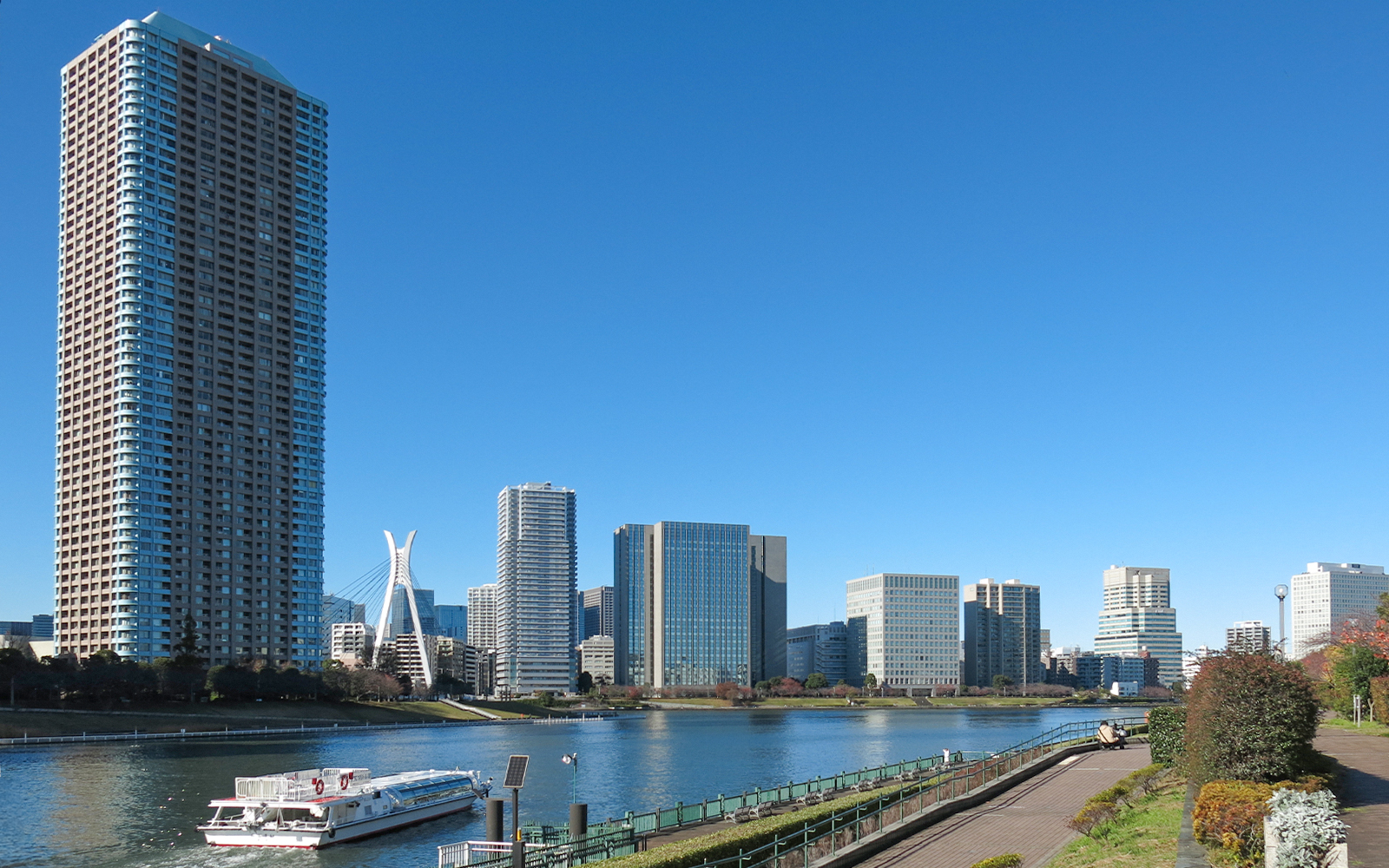 De pier van Etchujima