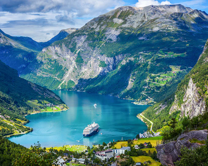 From Hellesylt: Geiranger Fjord Boat Tour With a Stop in Geiranger Village