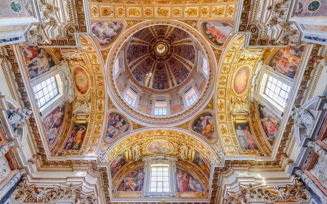 Dome and ceiling artwork of Basilica Santa Maria Maggiore in Rome.