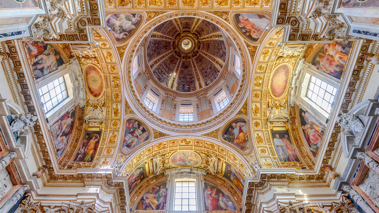 Dome and ceiling artwork of Basilica Santa Maria Maggiore in Rome.