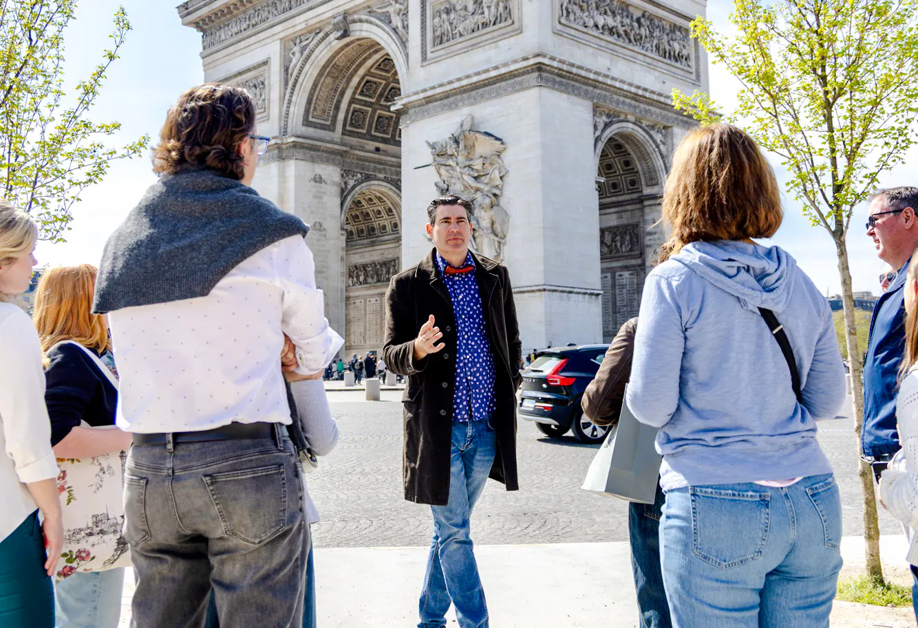 Paris Landmarks Guided Walking Tour with Sacré-Cœur Entry Image 3