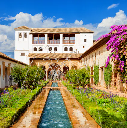 Know the perfect season to explore Alhambra