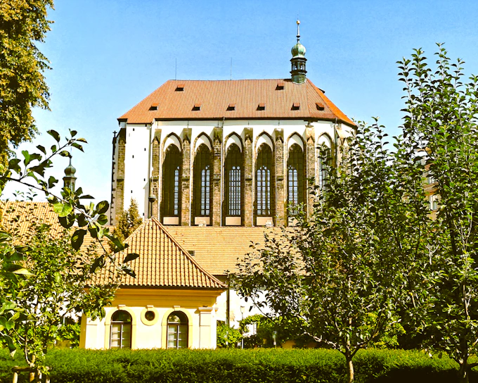 Prague Self-Guided Audio Walking Tour: Charles IV and Medieval Prague