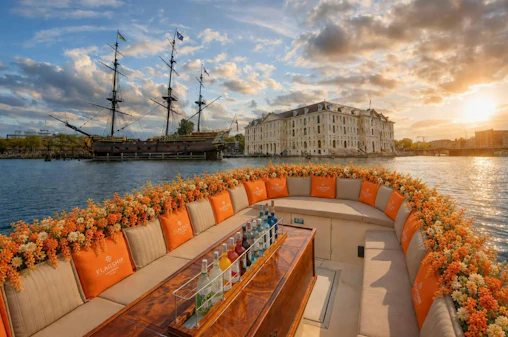 Ámsterdam: crucero de 1 hora en barco eléctrico de lujo por los canales, sólo para adultos, con bebidas ilimitadas opcionales