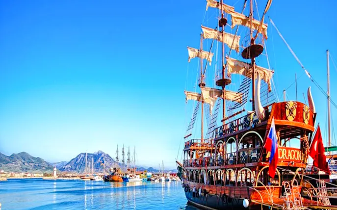 piratenboot-schifffahrt in bodrum mit bbq-mittagessen und hoteltransfer-1