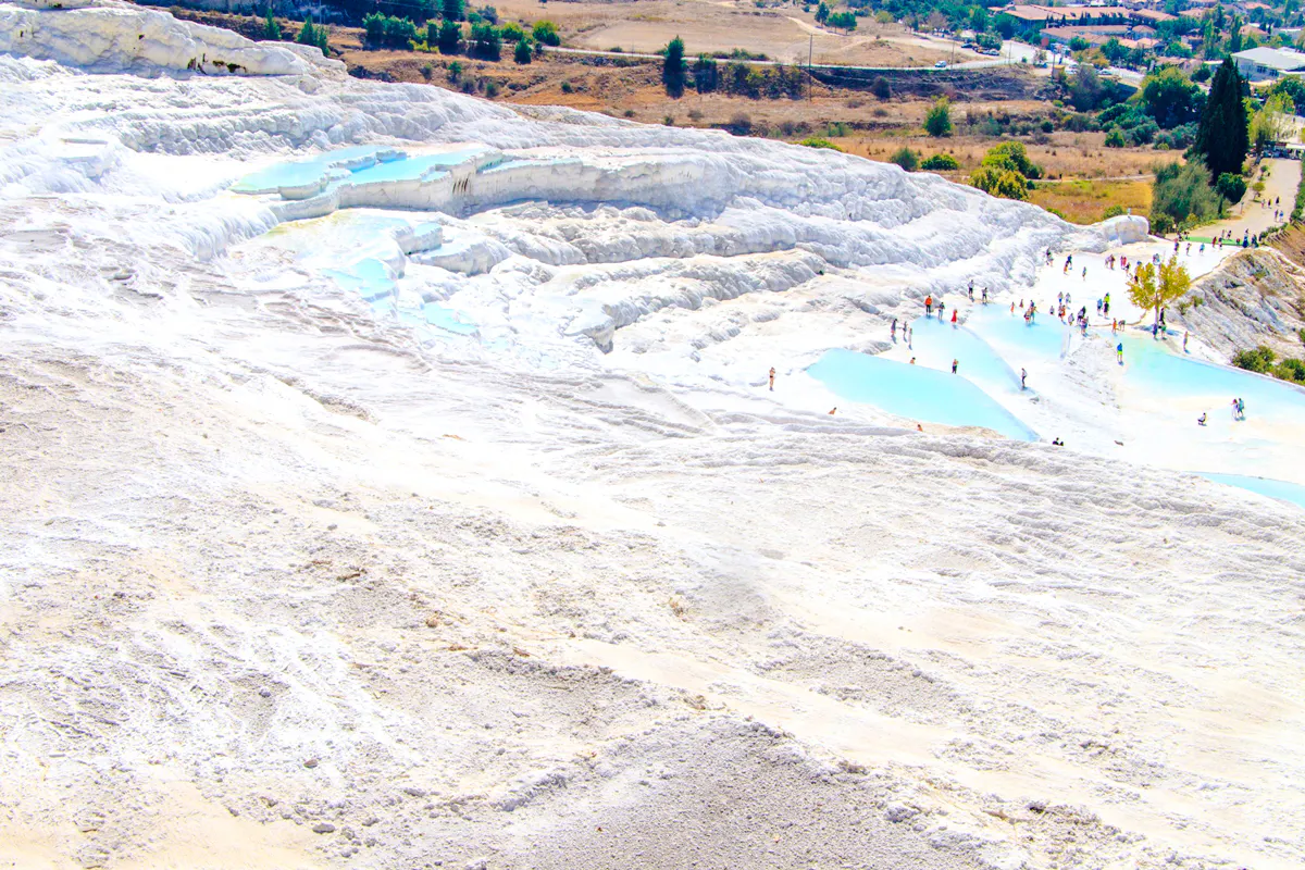 From Antalya or Kemer: Pamukkale and Hierapolis Guided Day Trip with Lunch