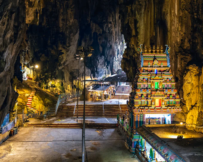 From Kuala Lumpur: Private Half-Day Batu Caves & Cultural Temple Tour with Transfers