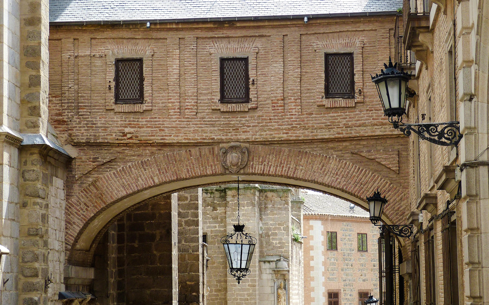 Toledo Old Town and Jewish Quarter Walking Tour Image 3
