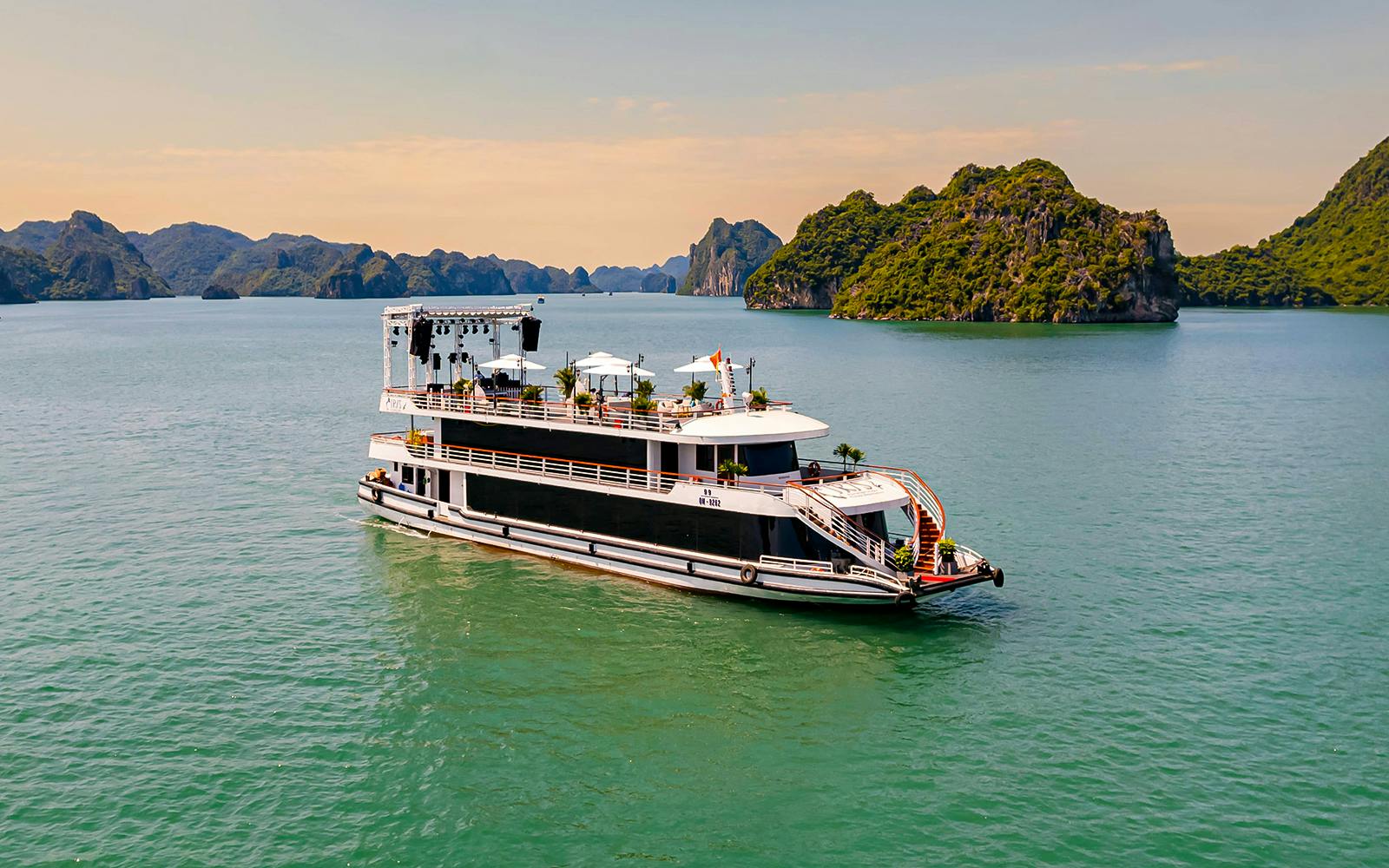 Sunset Party & Evening Onboard