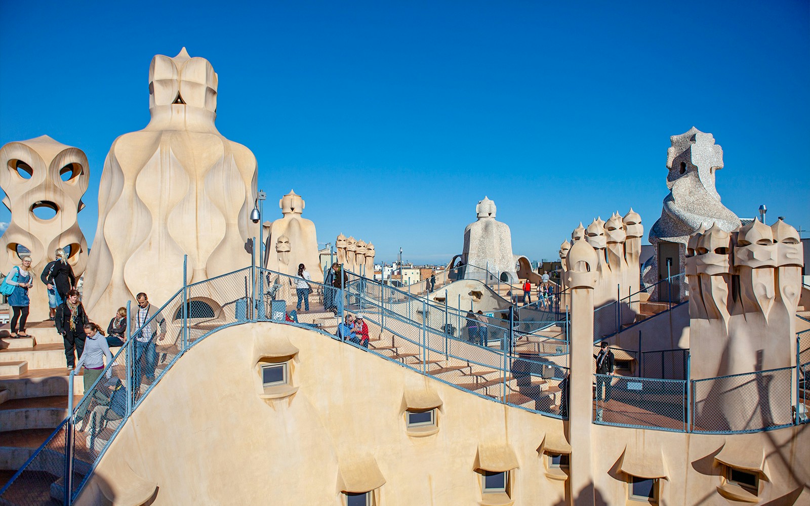 Tourists on Casa Milà rooftop in Barcelona with Turbopass City Card.