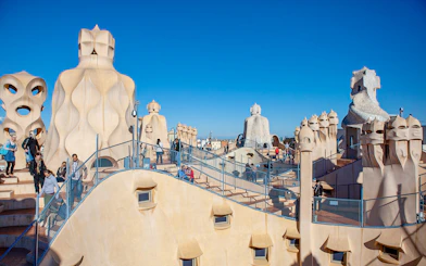 Tourists on Casa Milà rooftop in Barcelona with Turbopass City Card.