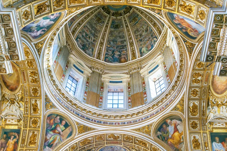 Santa Maria Maggiore - Dome of the St. Mary's Church
