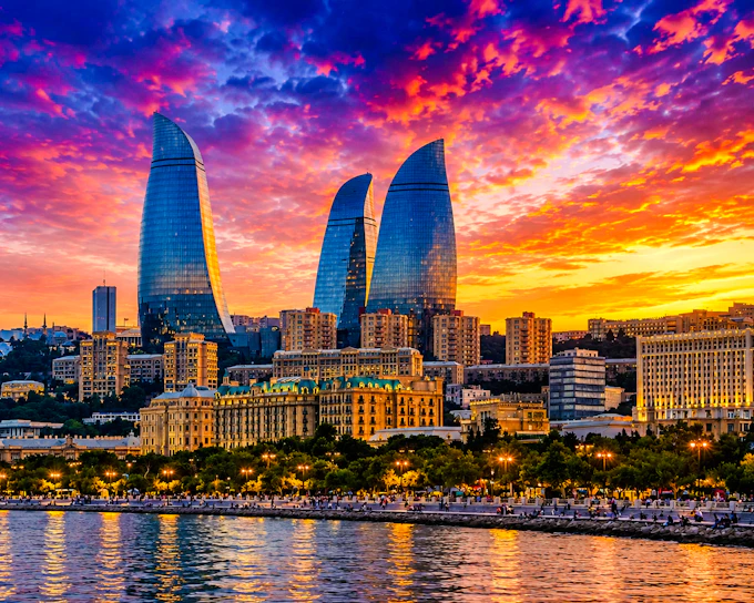Baku Walking Tour: Old City & Modern Baku