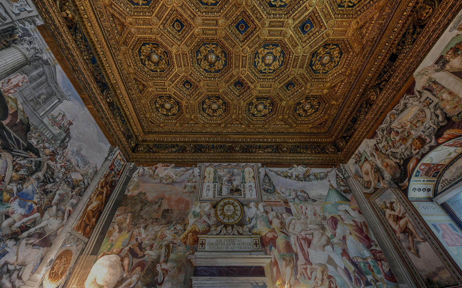 Hall of the Lilies (Sala dei Gigli)