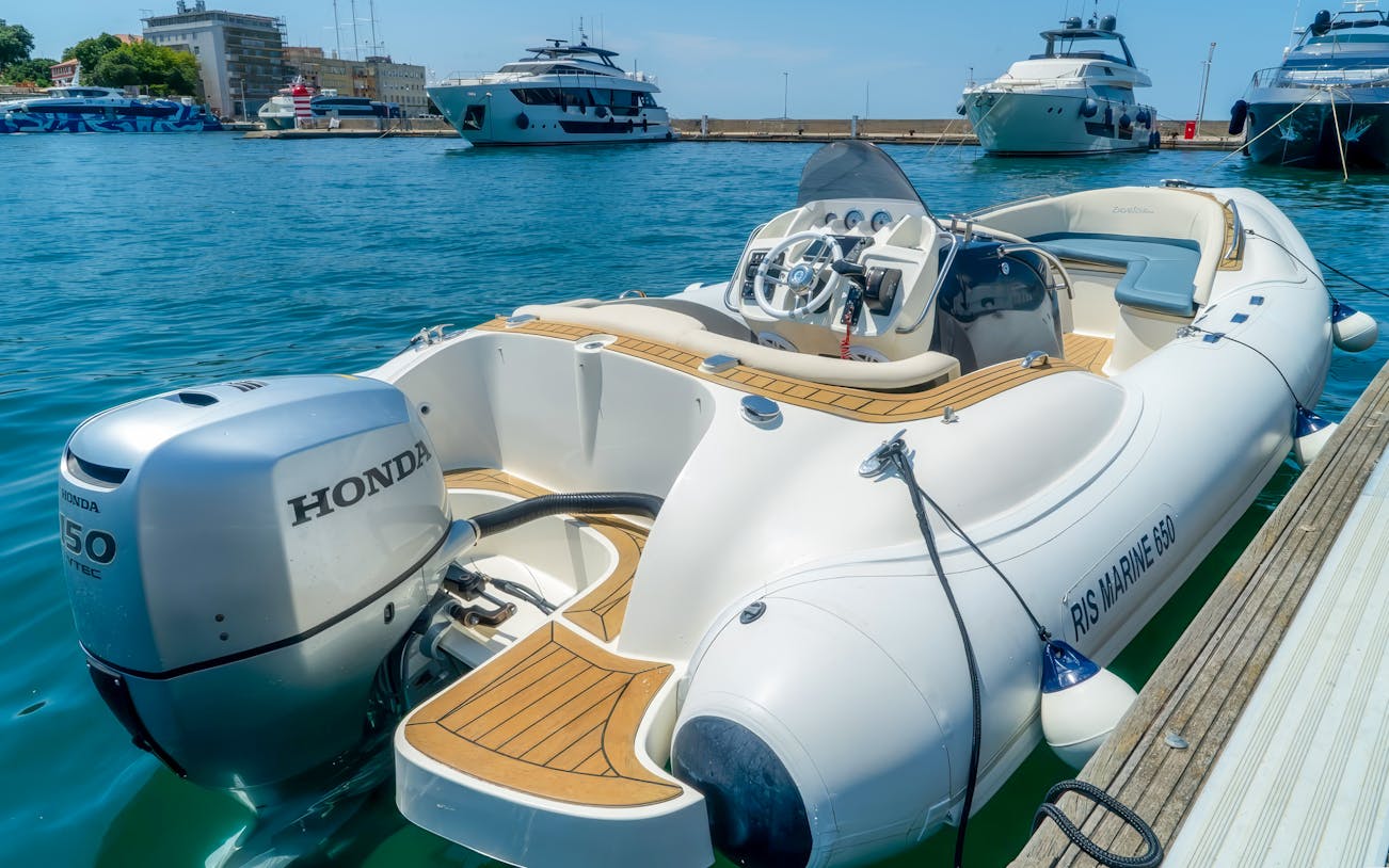 Speedboat docked in Zadar, Croatia for guided tour.