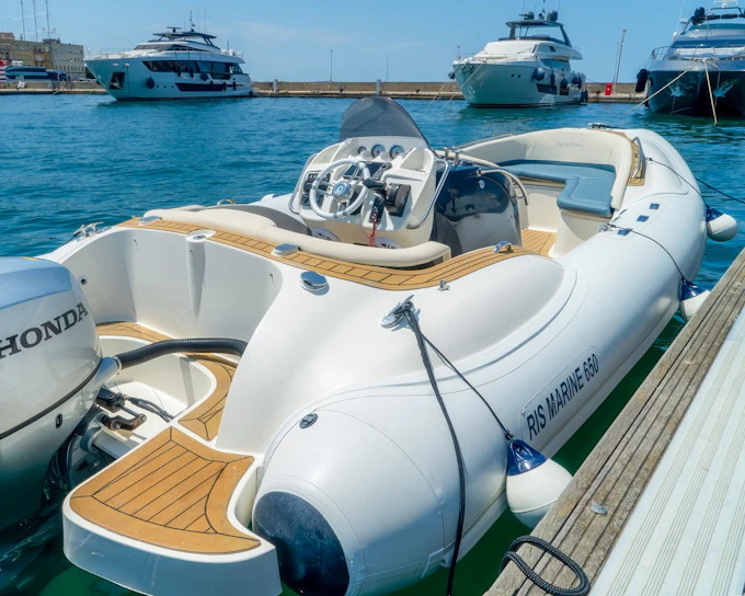 From Zadar: Sakarun Beach, Blue Lagoon, Caves Speedboat Tour & Snorkeling