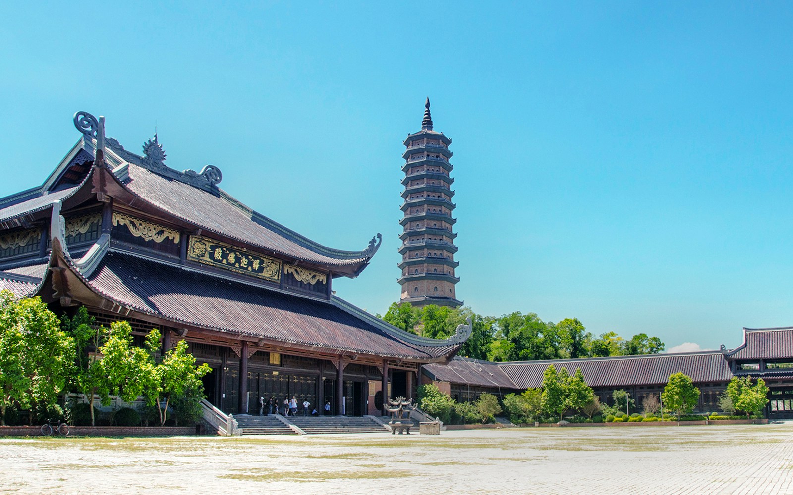 Bái Đính Pagoda complex with temple and tower in Ninh Bình Province, Vietnam.
