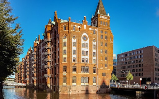 Historic brick warehouse in Hamburg's Speicherstadt district, part of the 3-hour Elphi Plaza and HafenCity tour.