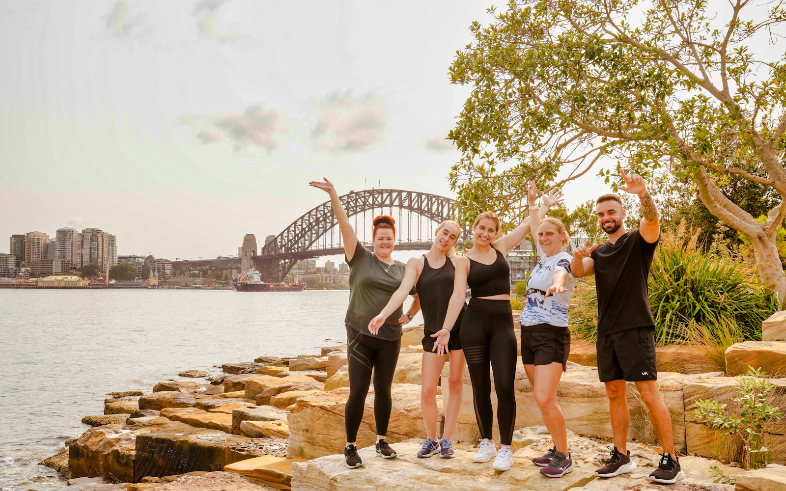 Sydney Harbour Sights Running Tour with Coffee and Ferry