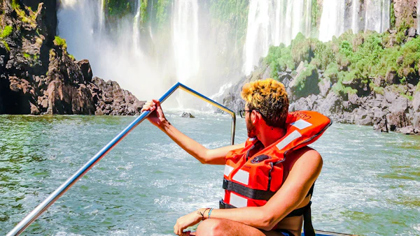 From Puerto Iguazú: Iguazú Falls Argentina Side Tour with Gran Aventura Boat Ride & Transfers
