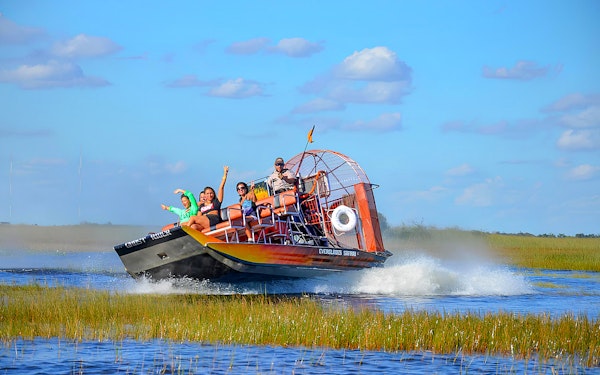 Everglades National Park: Safari Park Airboat Tour with Transportation from Miami