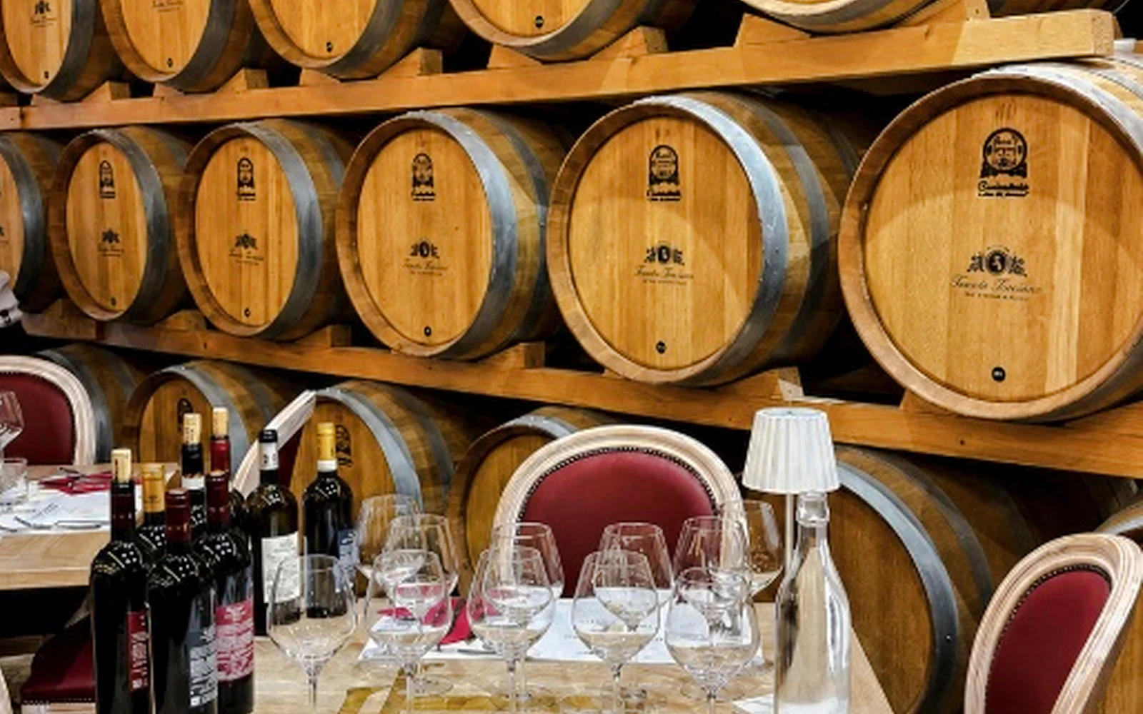 From Florence: San Gimignano Visit and Tuscan Winery Lunch with Wine Tasting