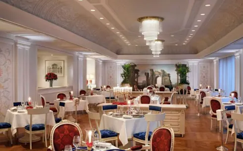 palazzo versace dubai: experiência de gastronomia com menu fixo italiano de 3 pratos, incluindo refrigerantes e serviço de estacionamento-1