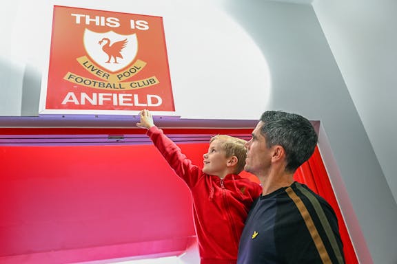 liverpool fc stadium tour with audio guide-4