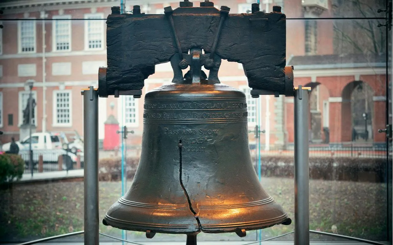 Liberty Bell with crack, Philadelphia Old Town, part of self-guided city exploration game.