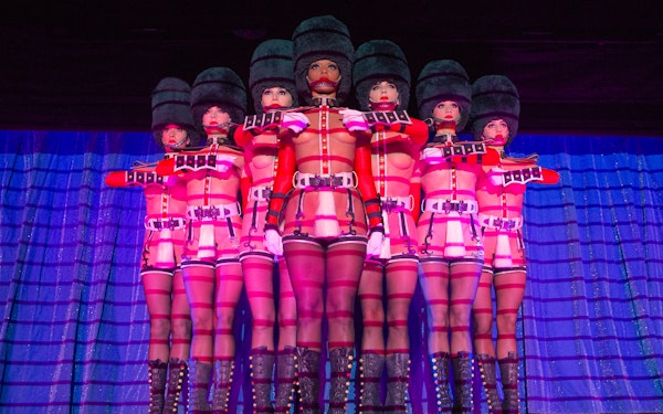 Crazy Horse Show Tickets 