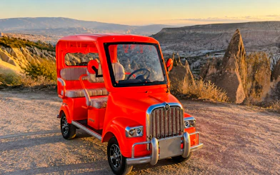 Cappadocia: Vintage-Style Car Guided Valley Tour with Scenic Photo Stops