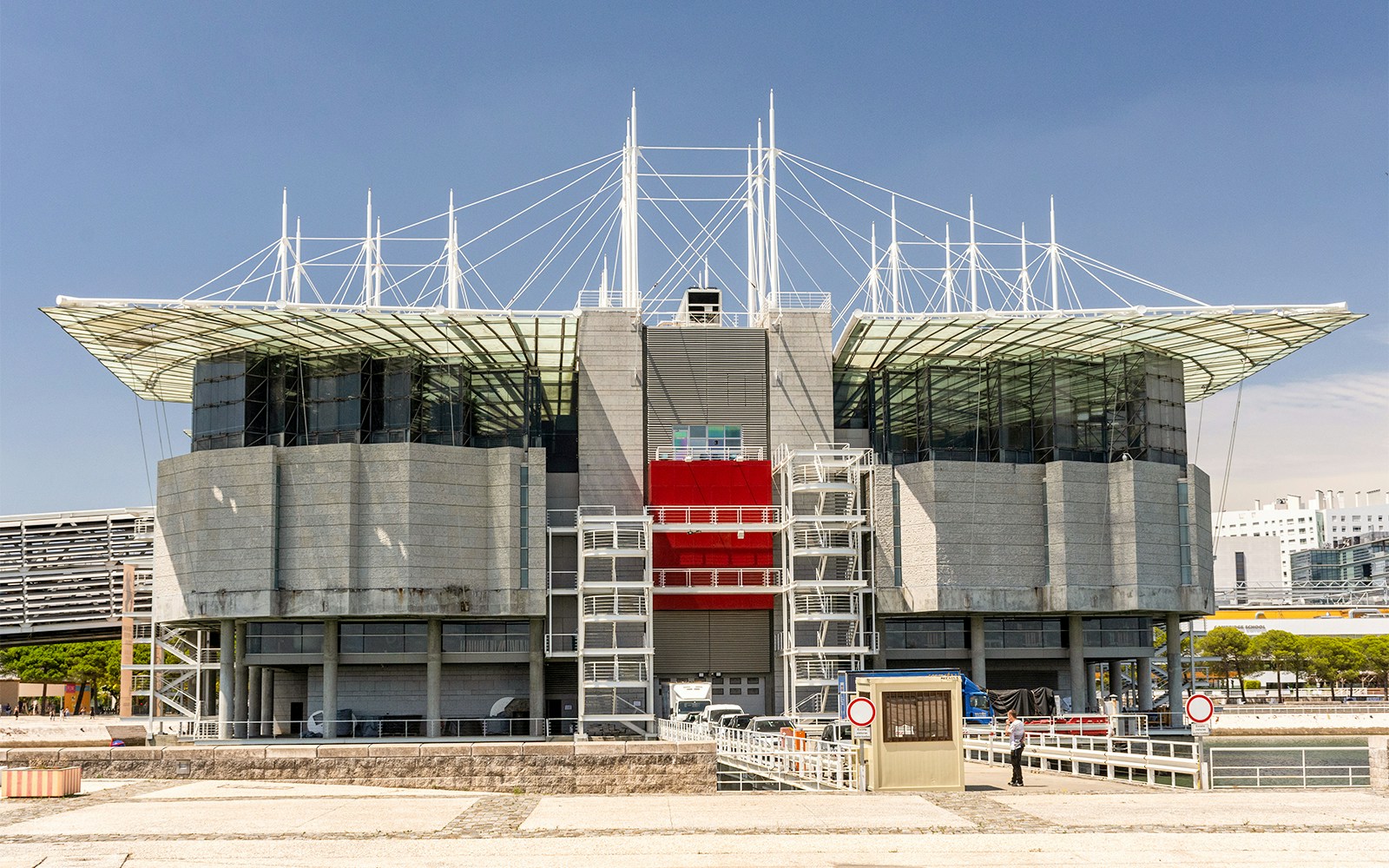 Lisbon Oceanarium Lisbon Hop on Hop Off tours