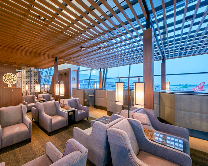 Saphire Plaza Premium Lounge Access at Jakarta International Airport: International Departures, Terminal 3