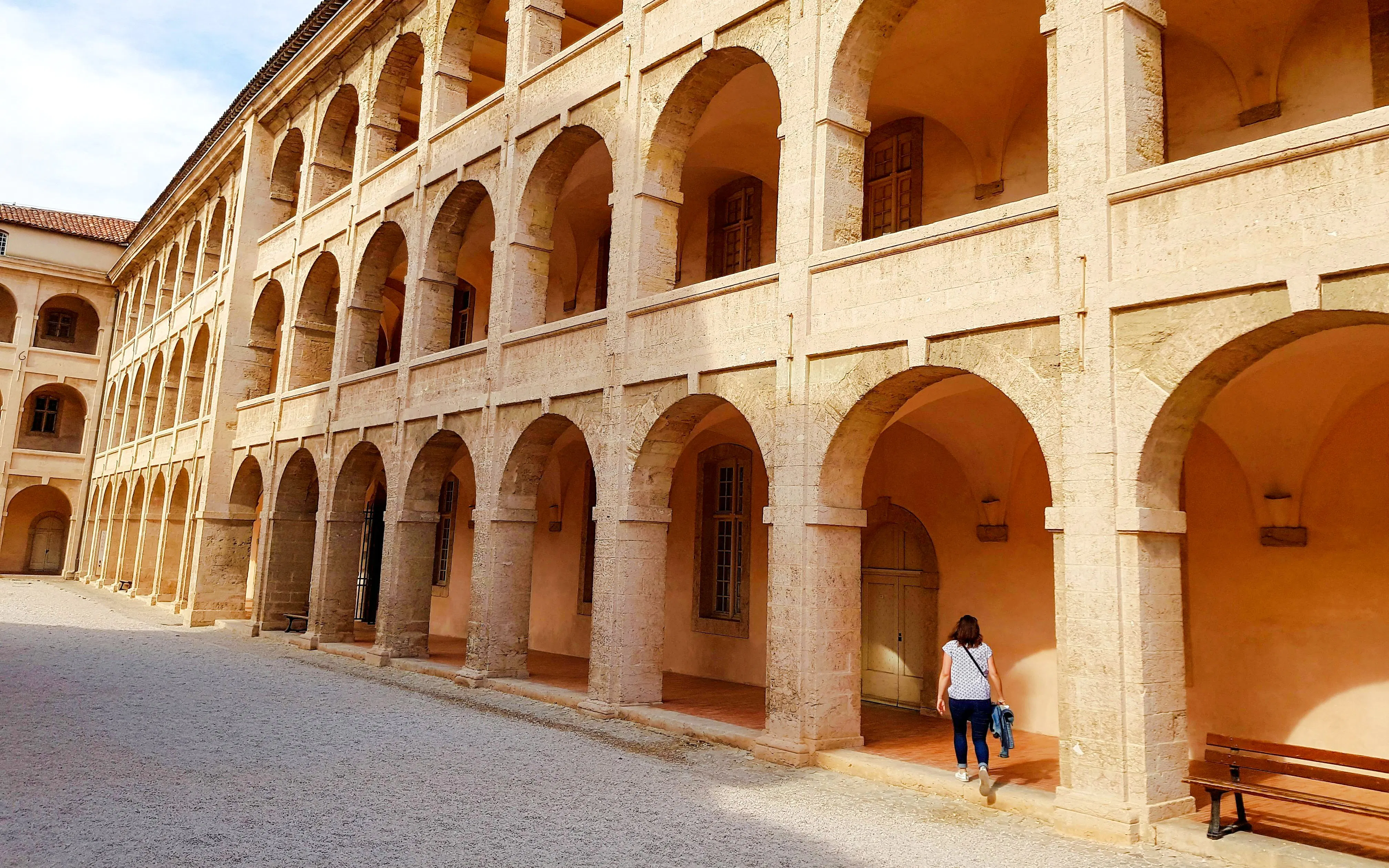 La vieille charité courtyard with arched walkways in Marseille.