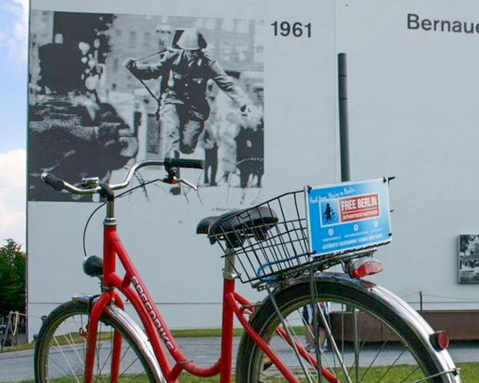 3-Hour Guided Bike Tour of Third Reich & The Wall