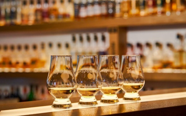 A Taste of Scotland - Scotch Whisky Experience: Guided Tasting & 3-Course Meal