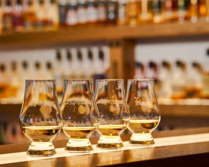 A Taste of Scotland - Scotch Whisky Experience: Guided Tasting & 3-Course Meal