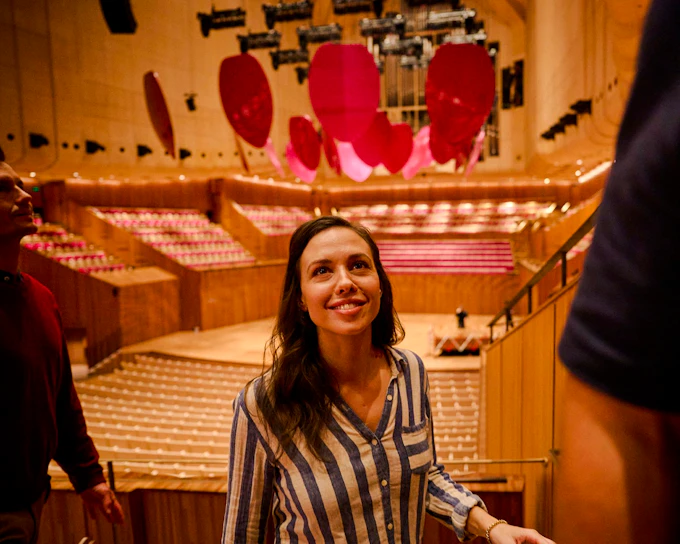 Guided Tour of Sydney Opera House in Multiple Languages with Meal & Drink
