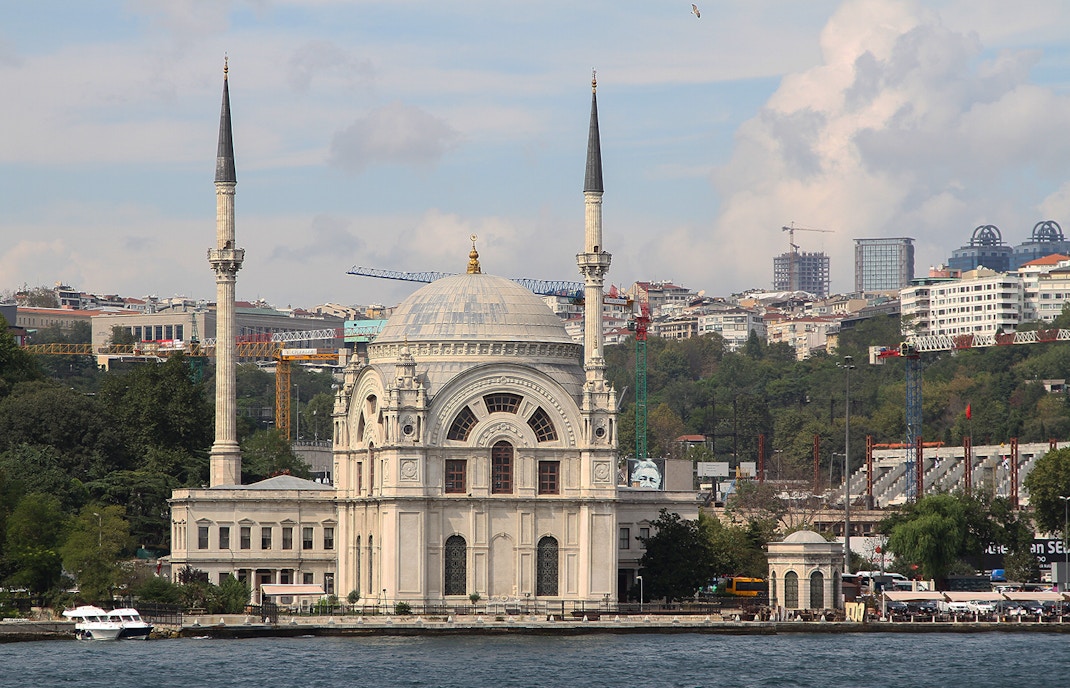 Dolmabahce Mosque at the Dolmabahce Palace