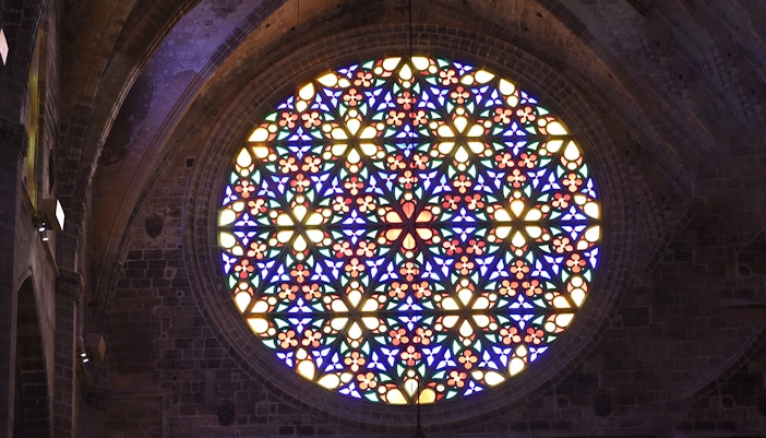Colorido Rosetón - catedral palma de mallorca