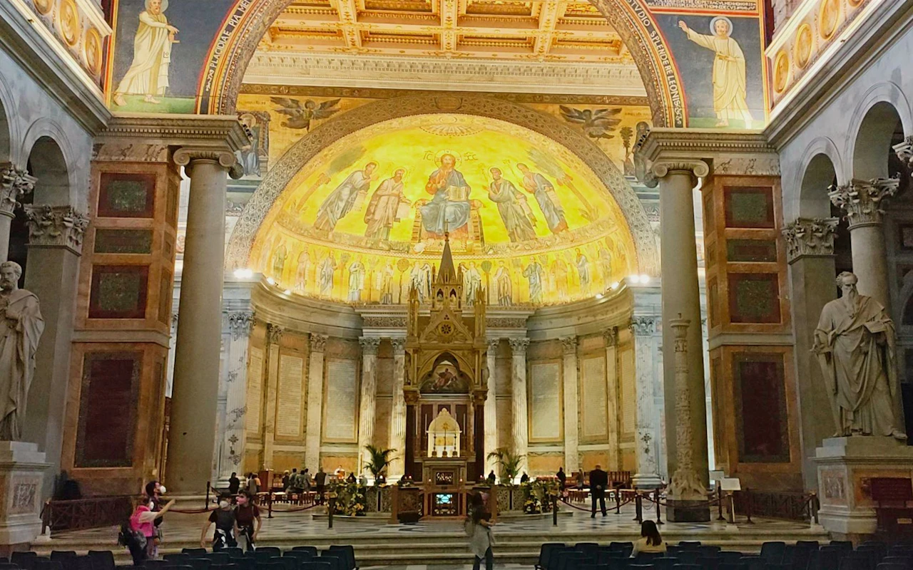 Vatican Basilicas & Pope Francis Tomb Semi-Private Guided Tour — 9
