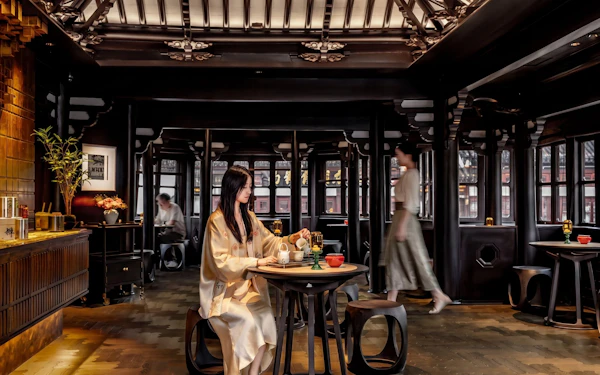 Huxinting Teahouse Tea Experience